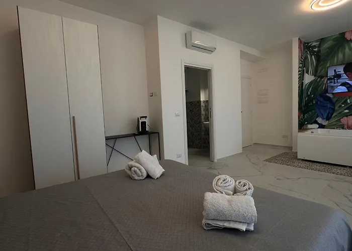 Апартаменти Cconforthotels Puglia Promenade 5 Барі