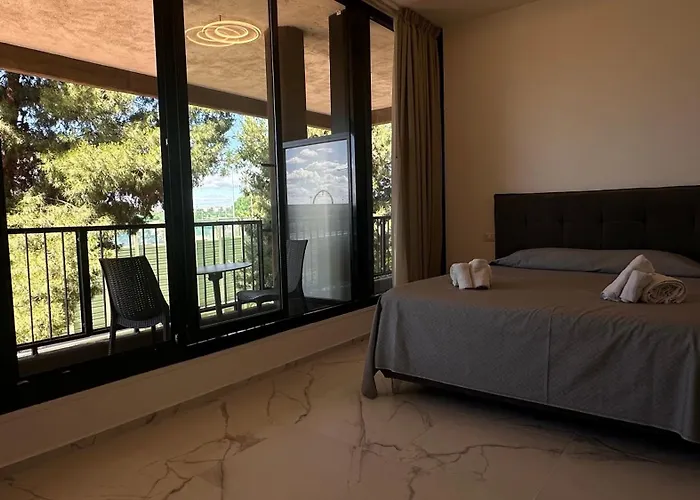 Cconforthotels Puglia Promenade 5 Апартаменти Барі